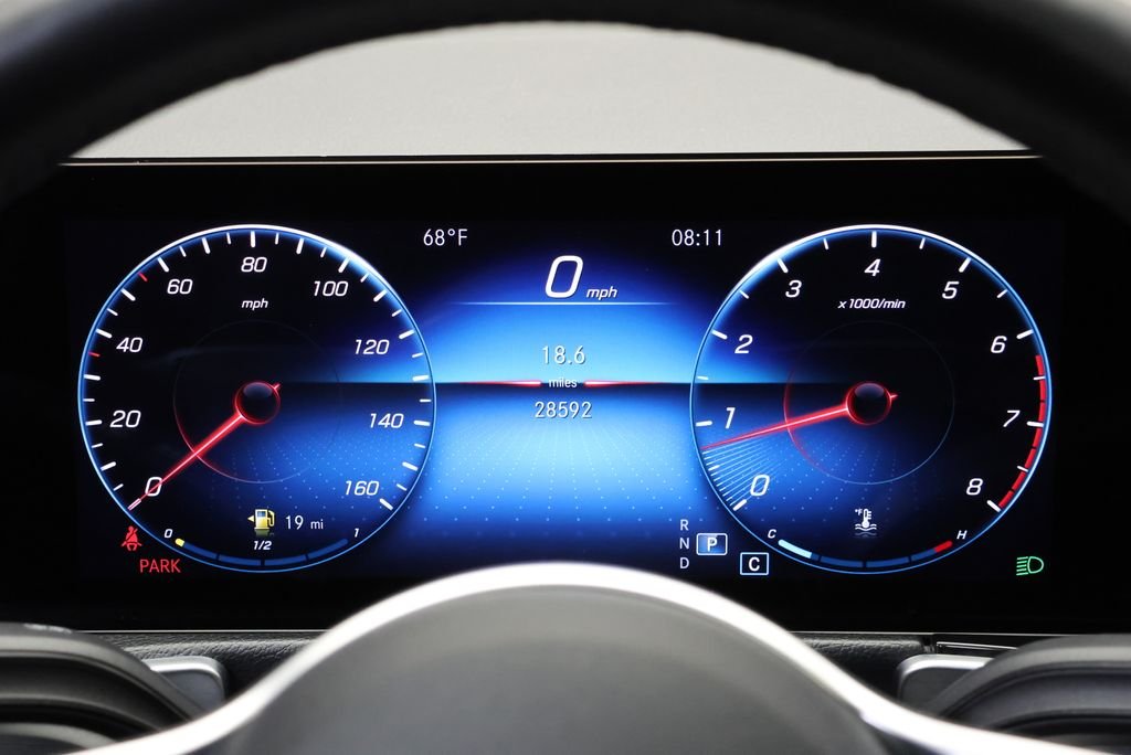 Used 2022 Mountain Gray Metallic Mercedes-Benz GLB 250 image 23