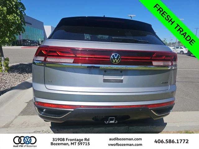 Used 2024 Silver Volkswagen 2.0T SE w/Technology image 5
