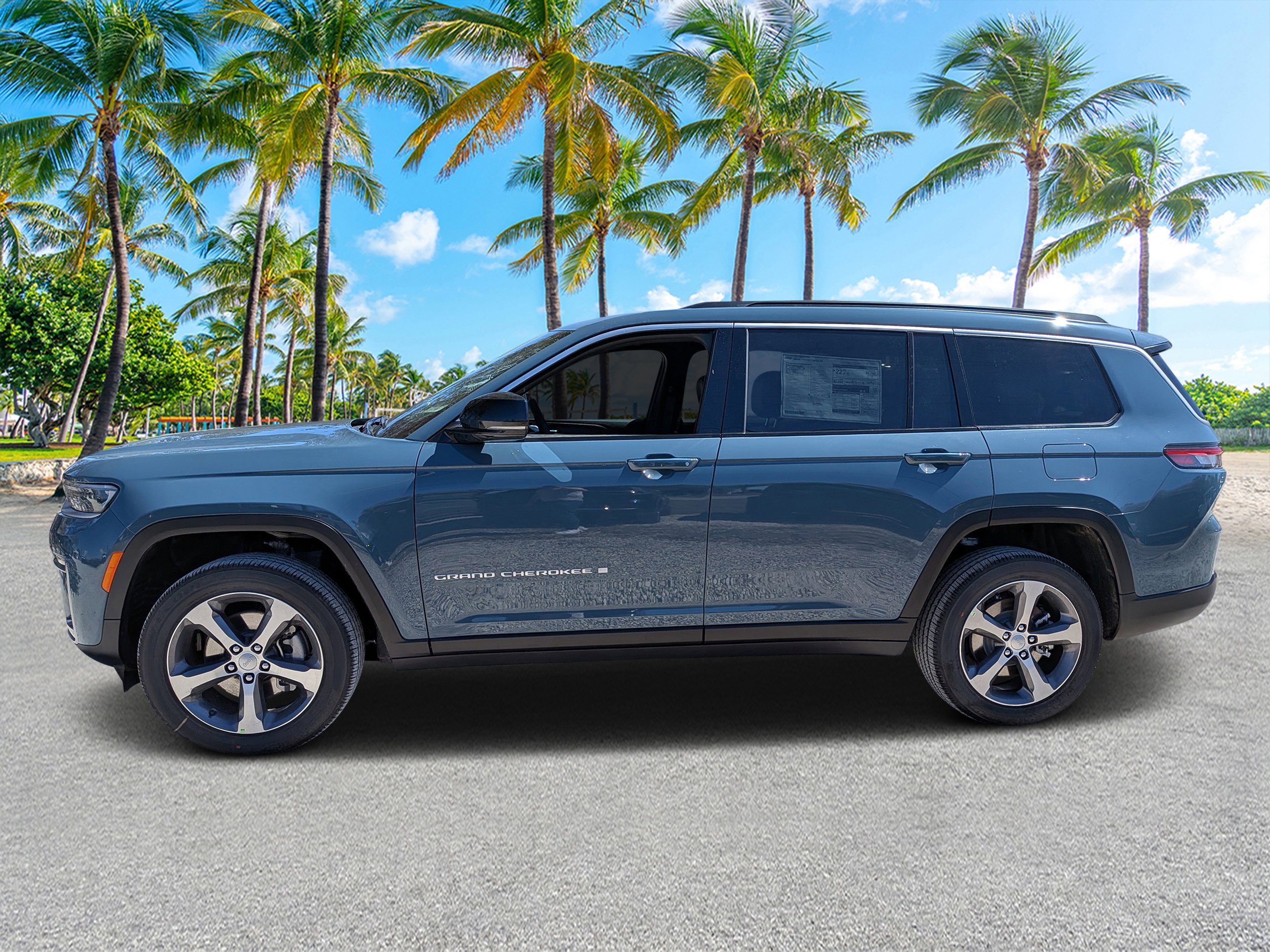 New 2026 Steel Blue Exterior Paint Jeep Limited image 6