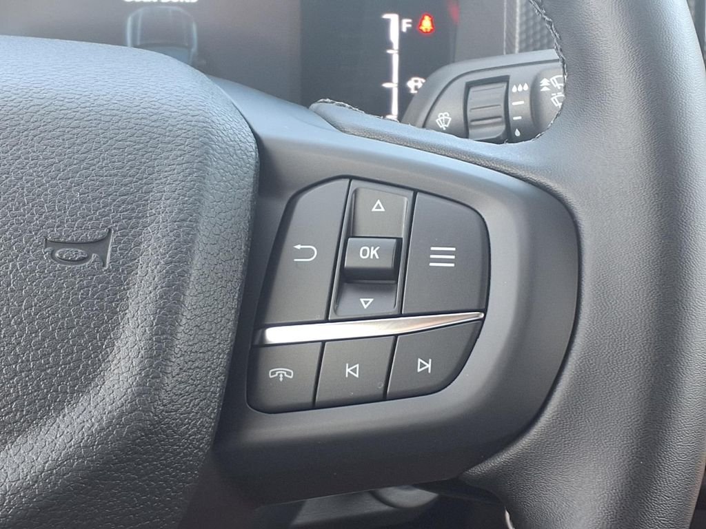 New 2026 Carbonized Gray Metallic Ford XLT image 18