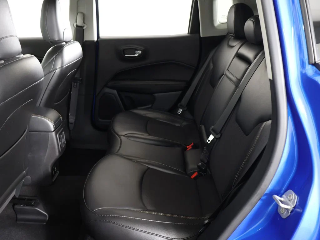 Used 2019 Laser Blue Pearlcoat Jeep Latitude image 29