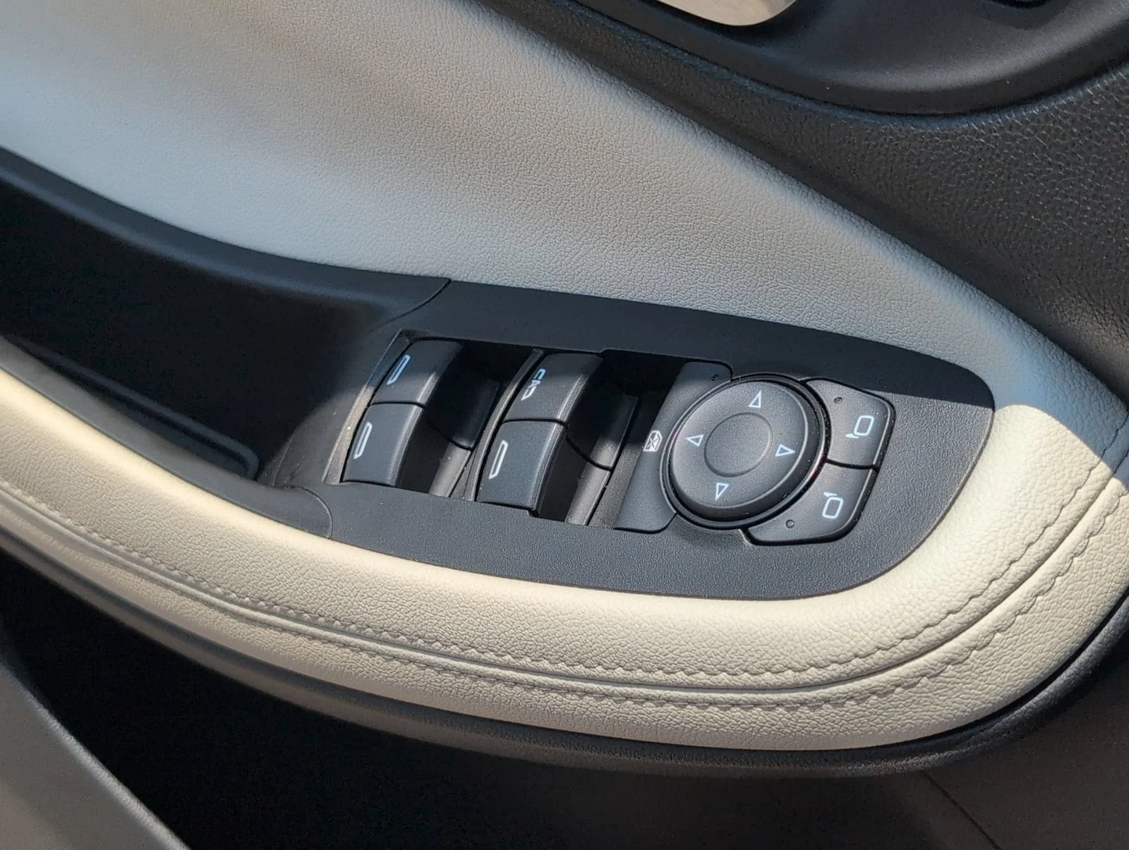 Used 2024 Moonstone Gray Metallic Buick Sport Touring image 16
