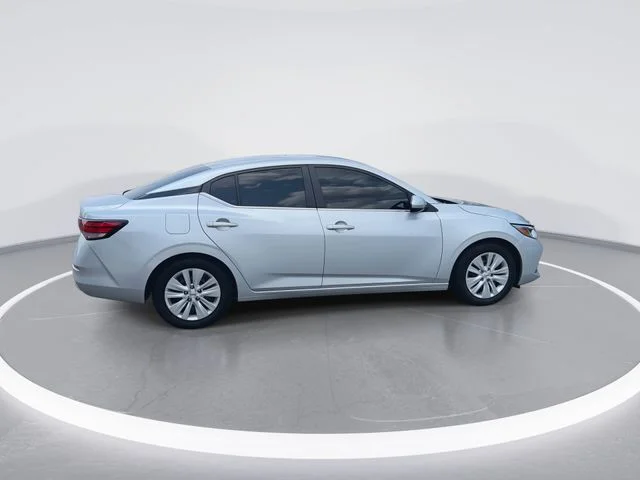 Used 2023 Silver Nissan S image 9