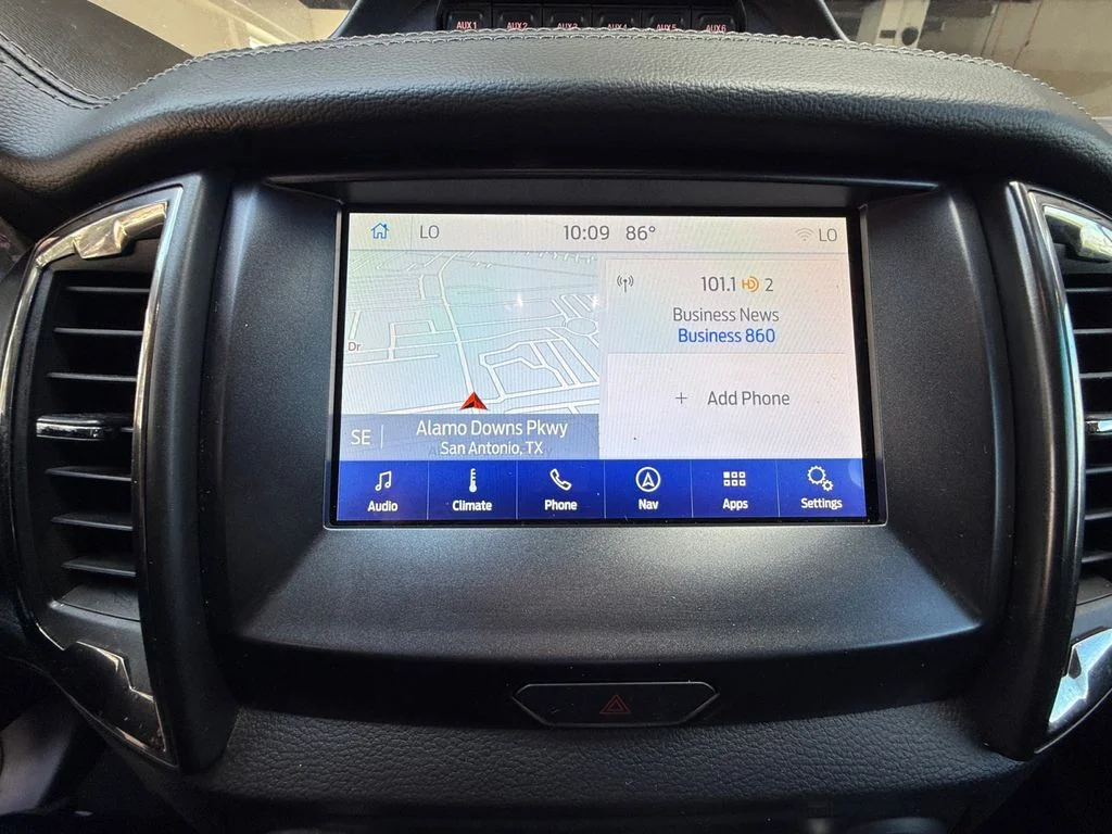 Used 2023 Gray Ford Lariat image 21