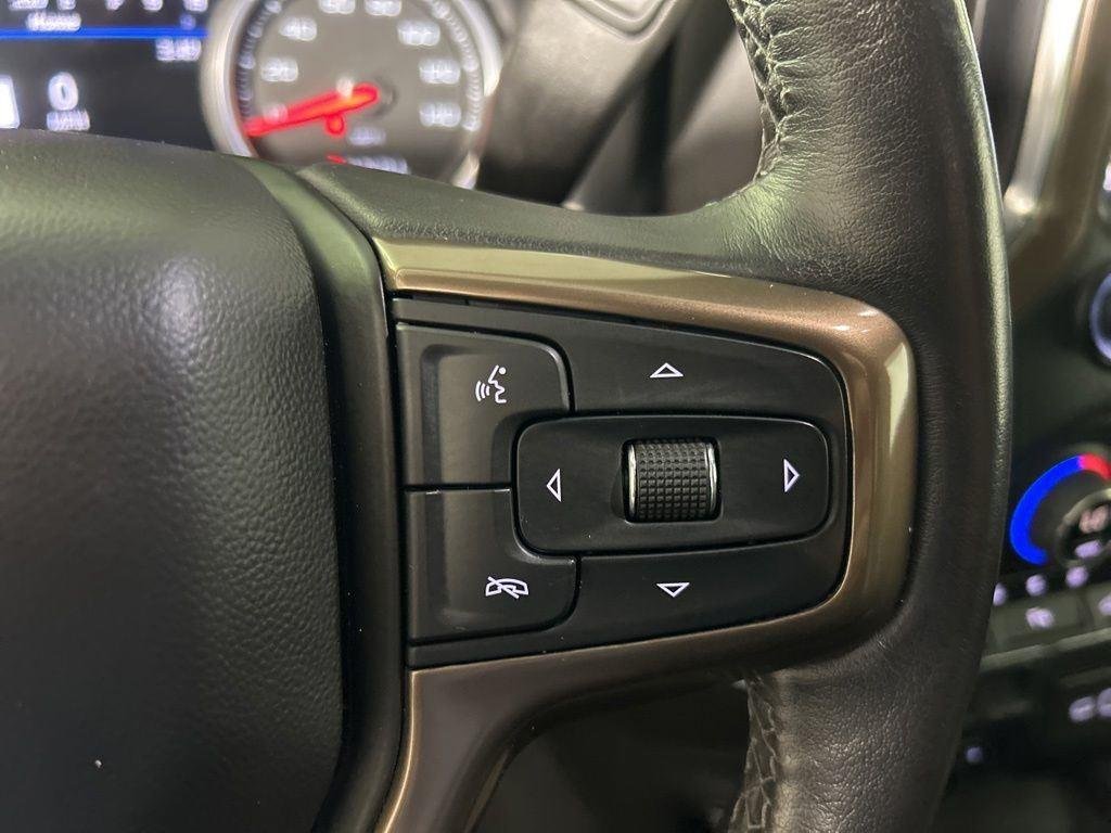 Used 2022 Greenstone Metallic Chevrolet High Country image 26