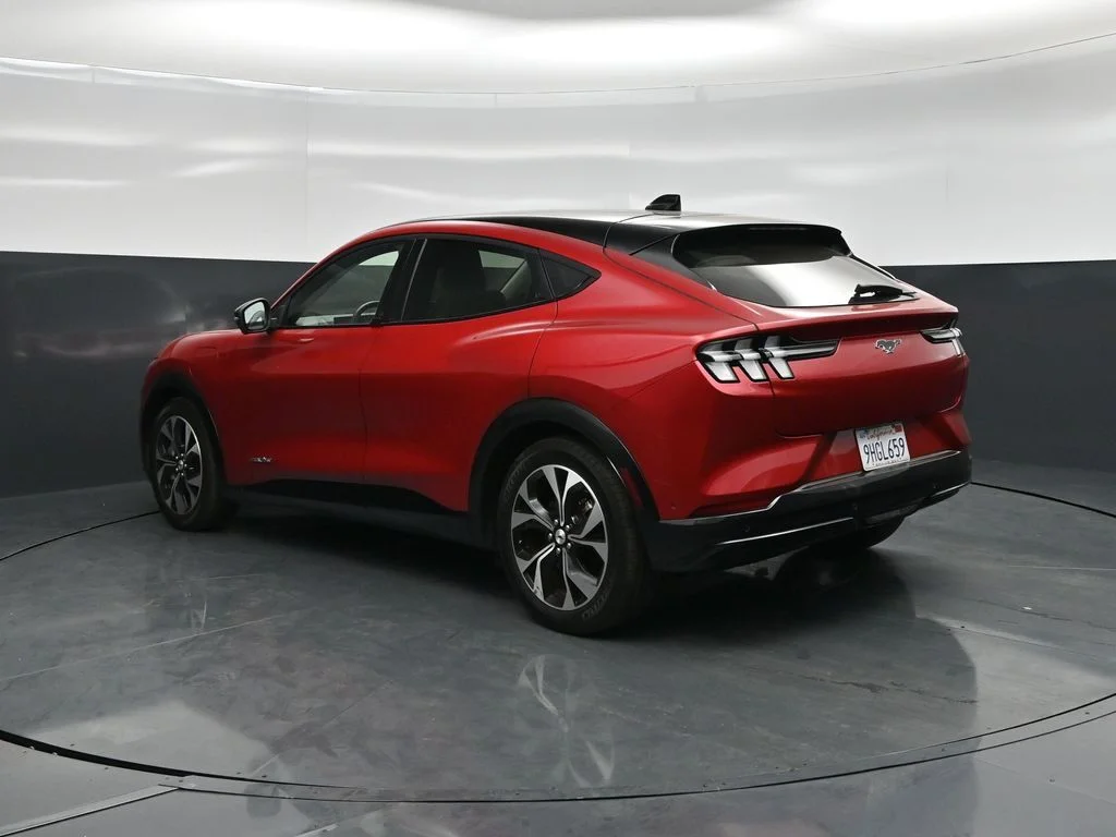 Used 2023 Red Ford Premium image 7