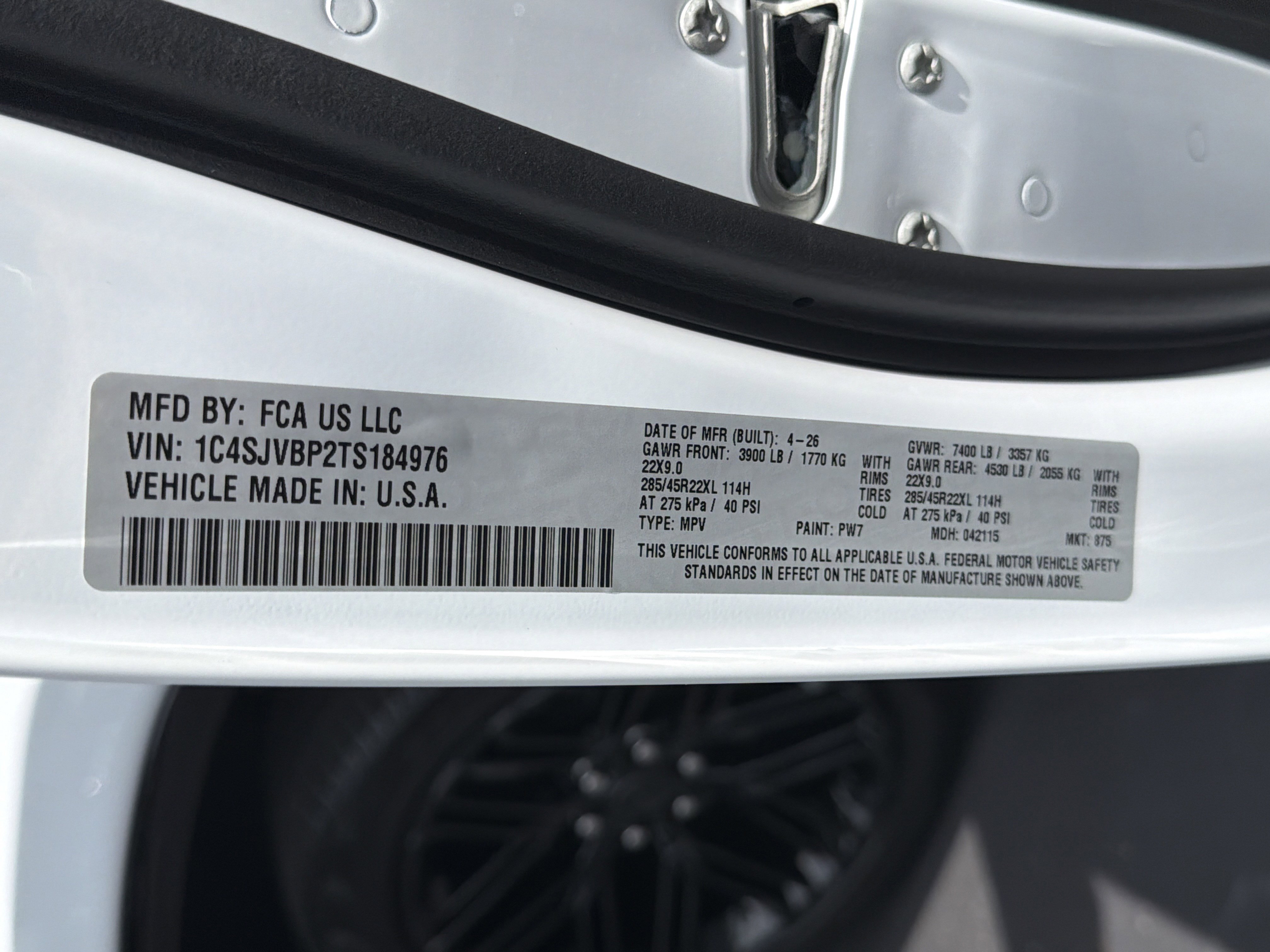 New 2026 Bright White Clear-Coat Exterior Paint Jeep Limited Reserve image 41