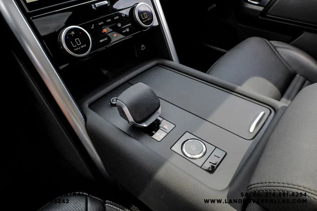2025 Land Rover Discovery S - Photo 30