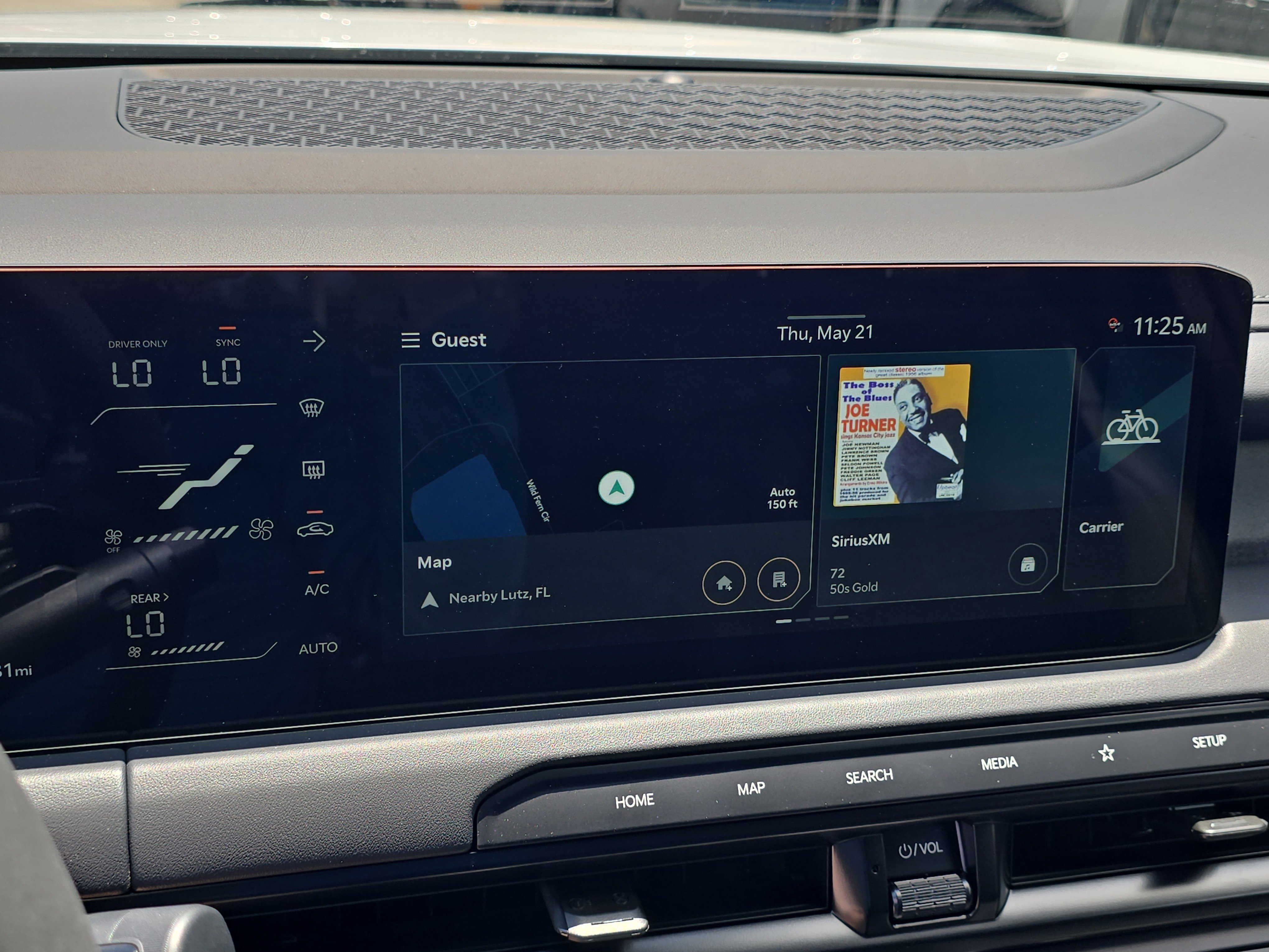 New 2027 Glacial White Pearl Kia X-LINE SX image 24