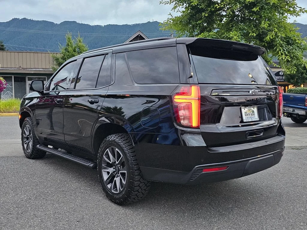 Used 2023 Black Chevrolet Z71 image 7