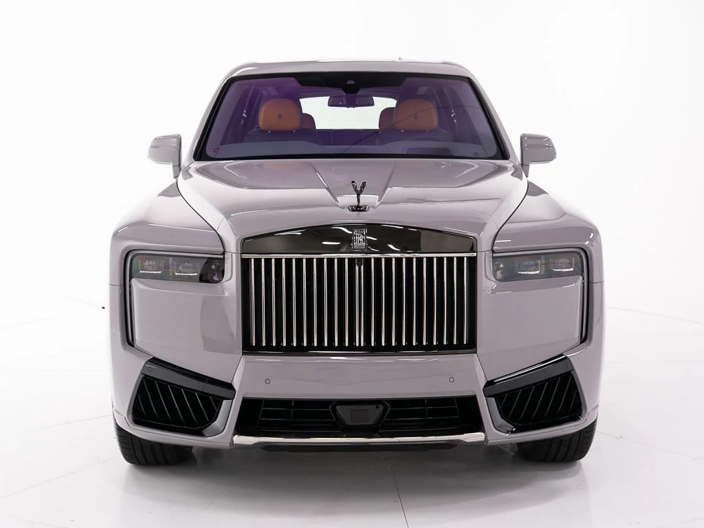 New 2027 Tempest Grey Rolls-Royce Black Badge image 8