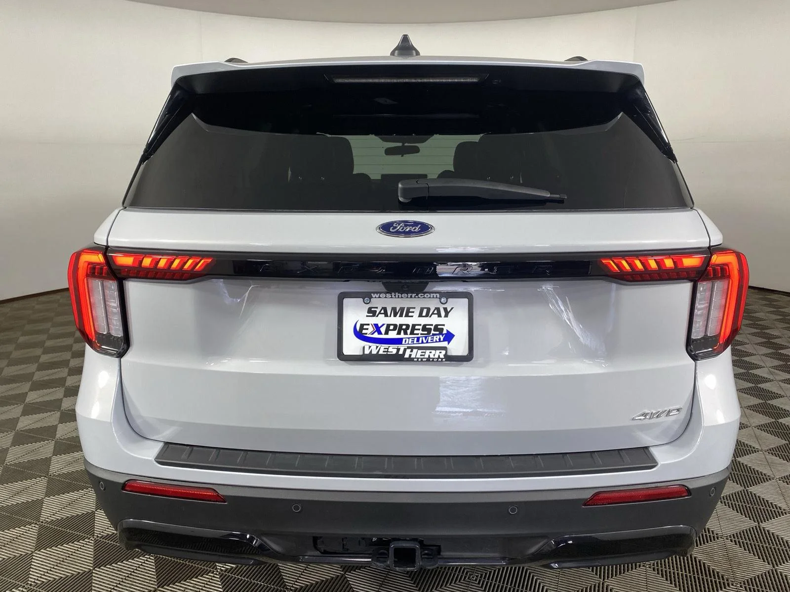 New 2026 Space White Metallic Ford ST-Line image 6