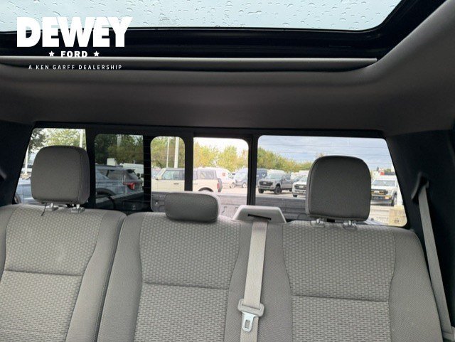 Used 2016 Shadow Black Ford XLT image 19
