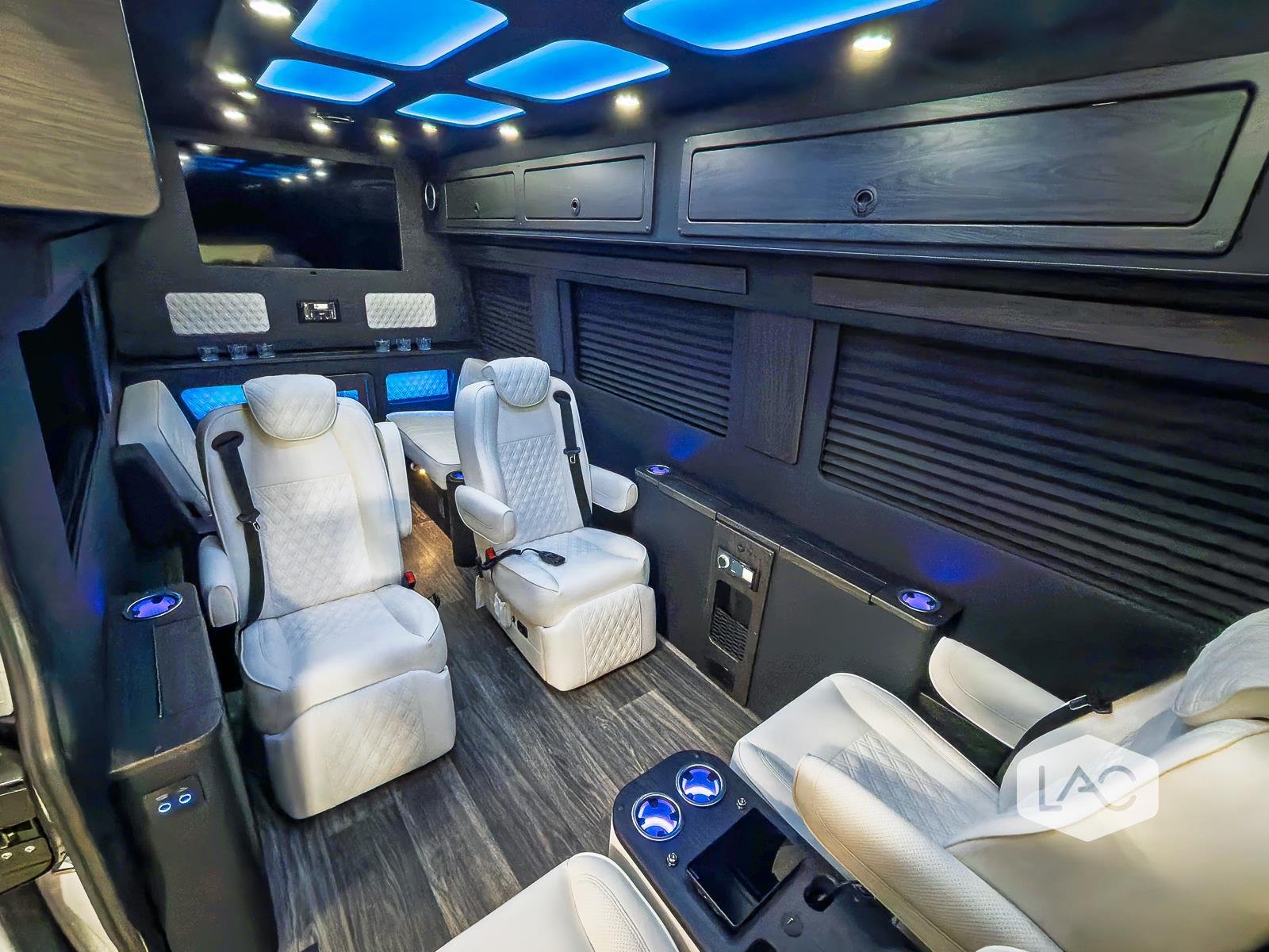 New 2027 WHITE OGV LUXURY COACH 170EXT image 5