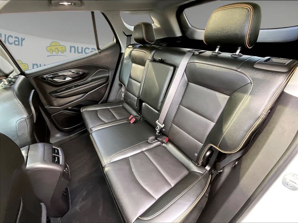 Used 2024 Summit White GMC AT4 image 15