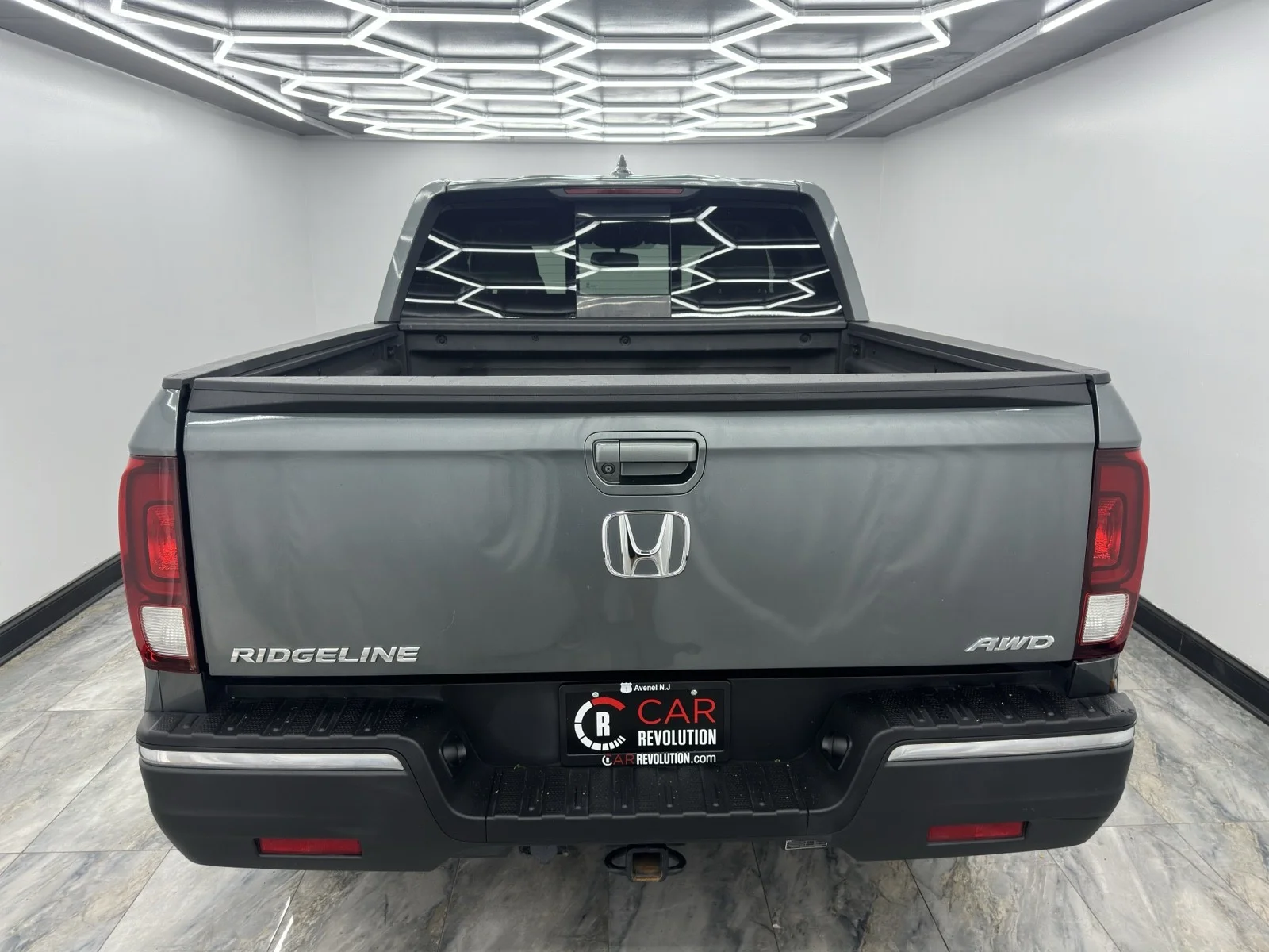 Used 2019 Forest Mist Metallic Honda RTL-T AWD image 6