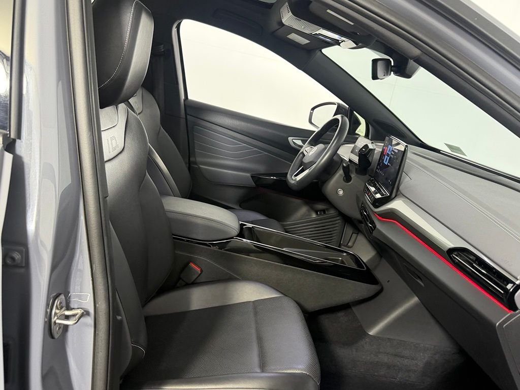 Used 2023 Gray Volkswagen Pro S image 31
