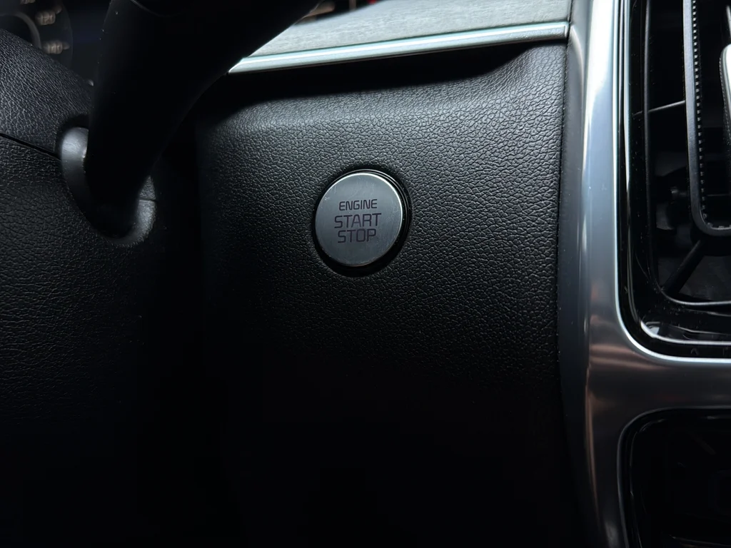 Certified Used 2023 Gravity Gray Kia SX image 15