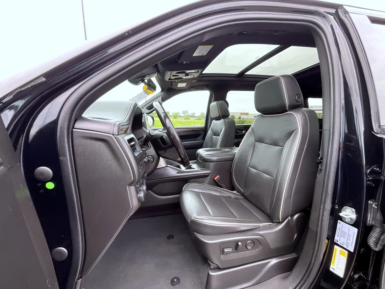 Used 2021 Black Chevrolet Premier image 10