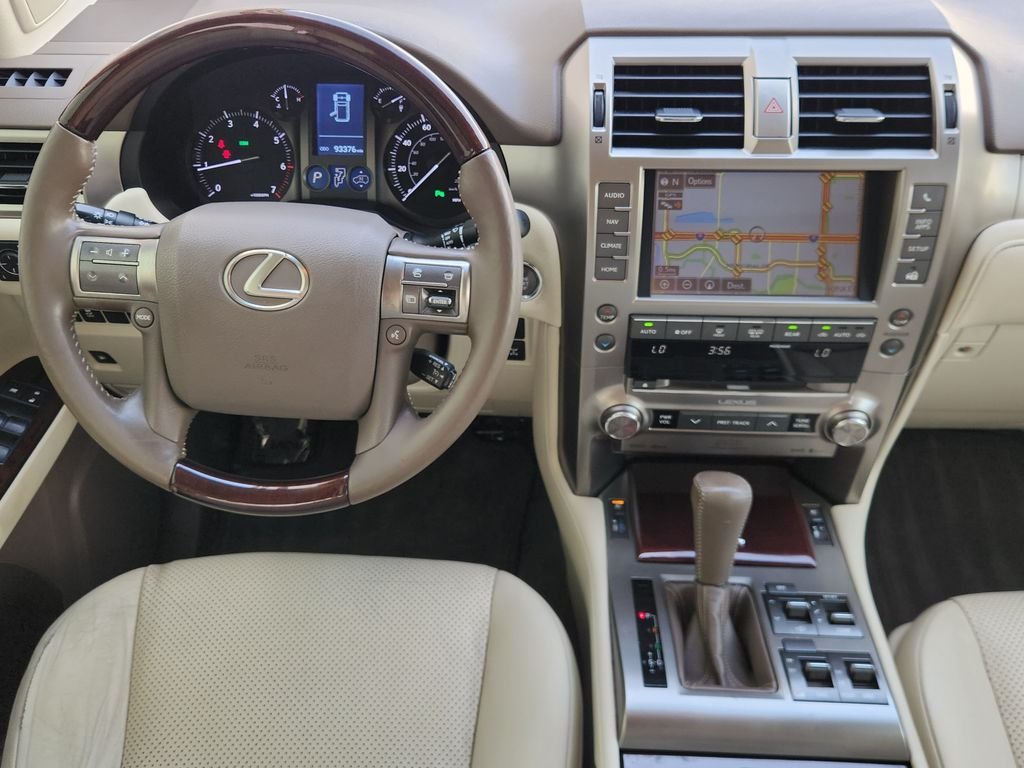Used 2015 Starfire Pearl Lexus 460 Luxury image 28