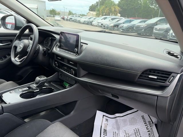 Used 2024 Gray Nissan SV image 11