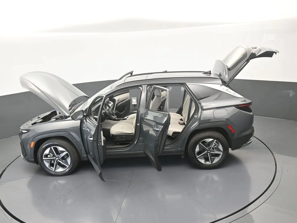 Used 2025 Ecotronic Gray Hyundai SEL Convenience image 68