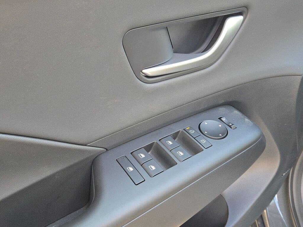 2026 Hyundai Kona Limited - Photo 22
