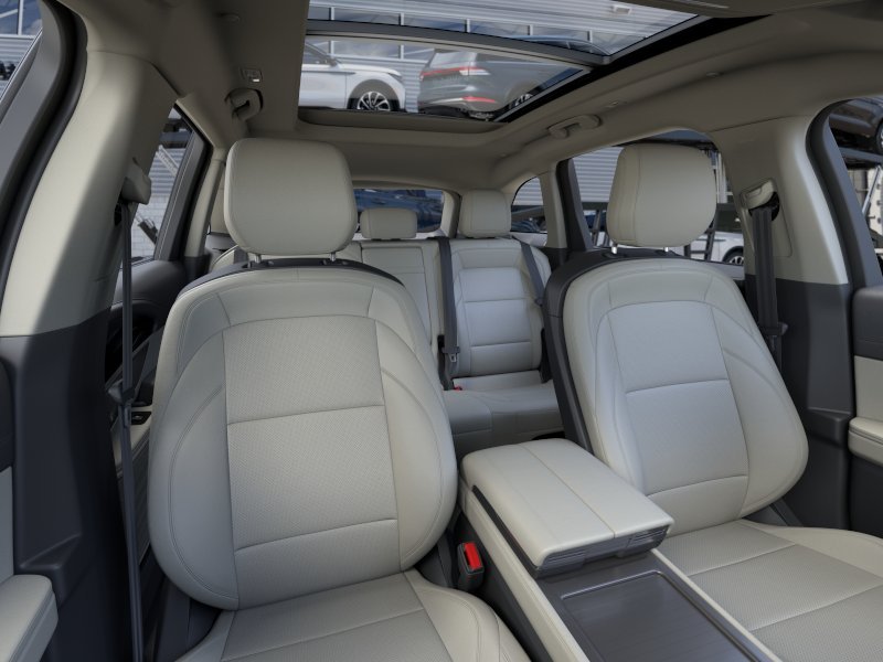 New 2026 White Platinum Metallic Tri-Coat Lincoln Premiere image 10