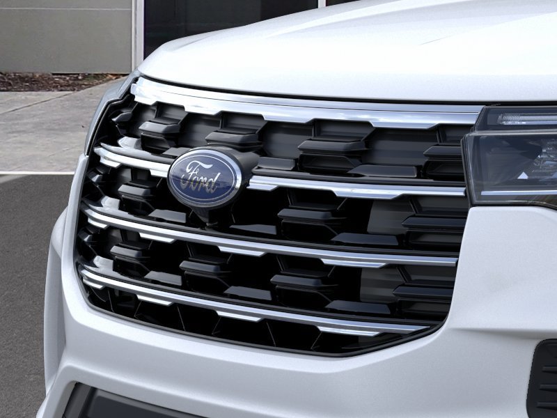 New 2026 Star White Metallic Tri-Coat Ford Active image 17