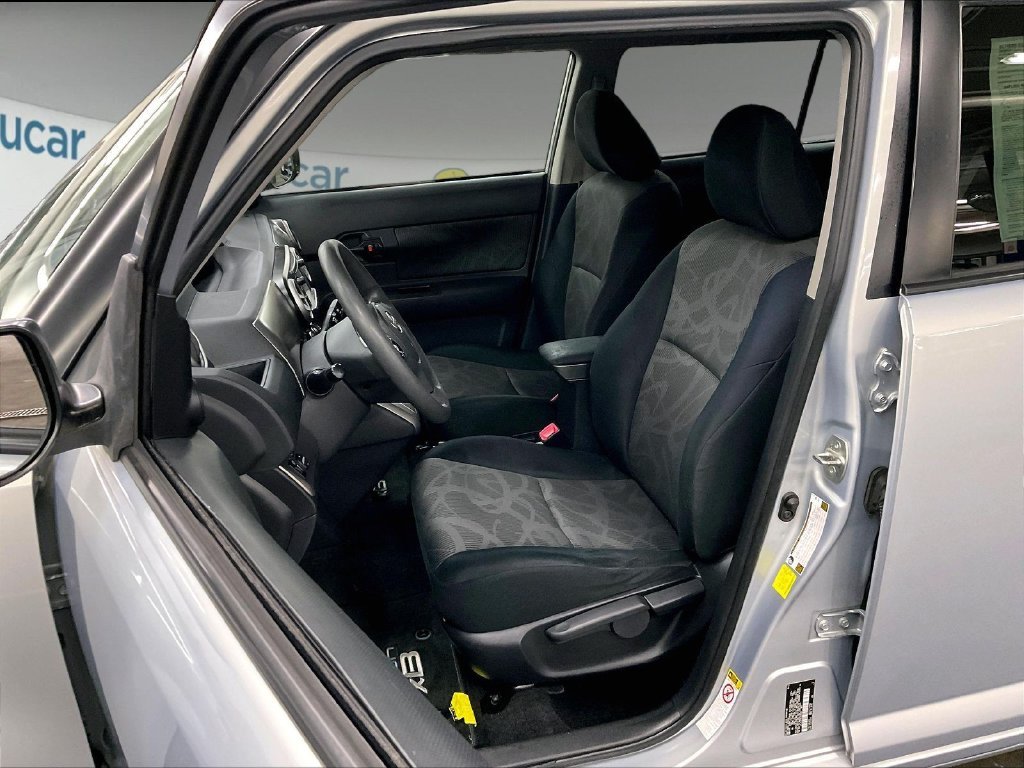 Used 2013 Silver Scion 10 Series image 10