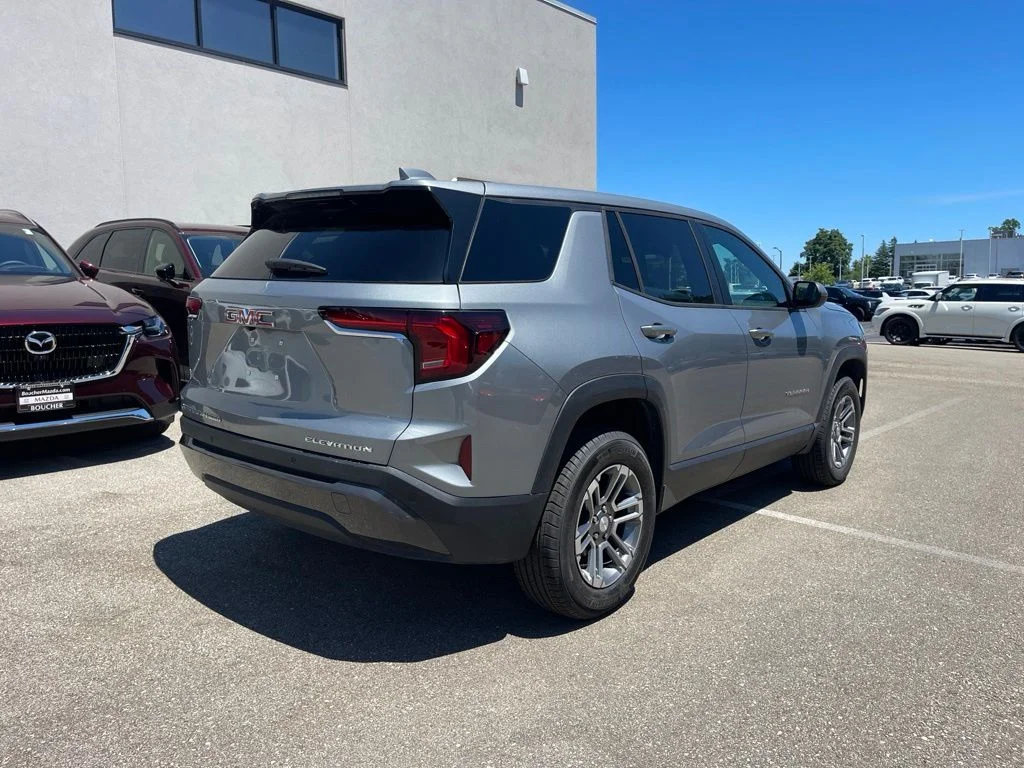 Used 2026 Sterling Metallic GMC Elevation image 3