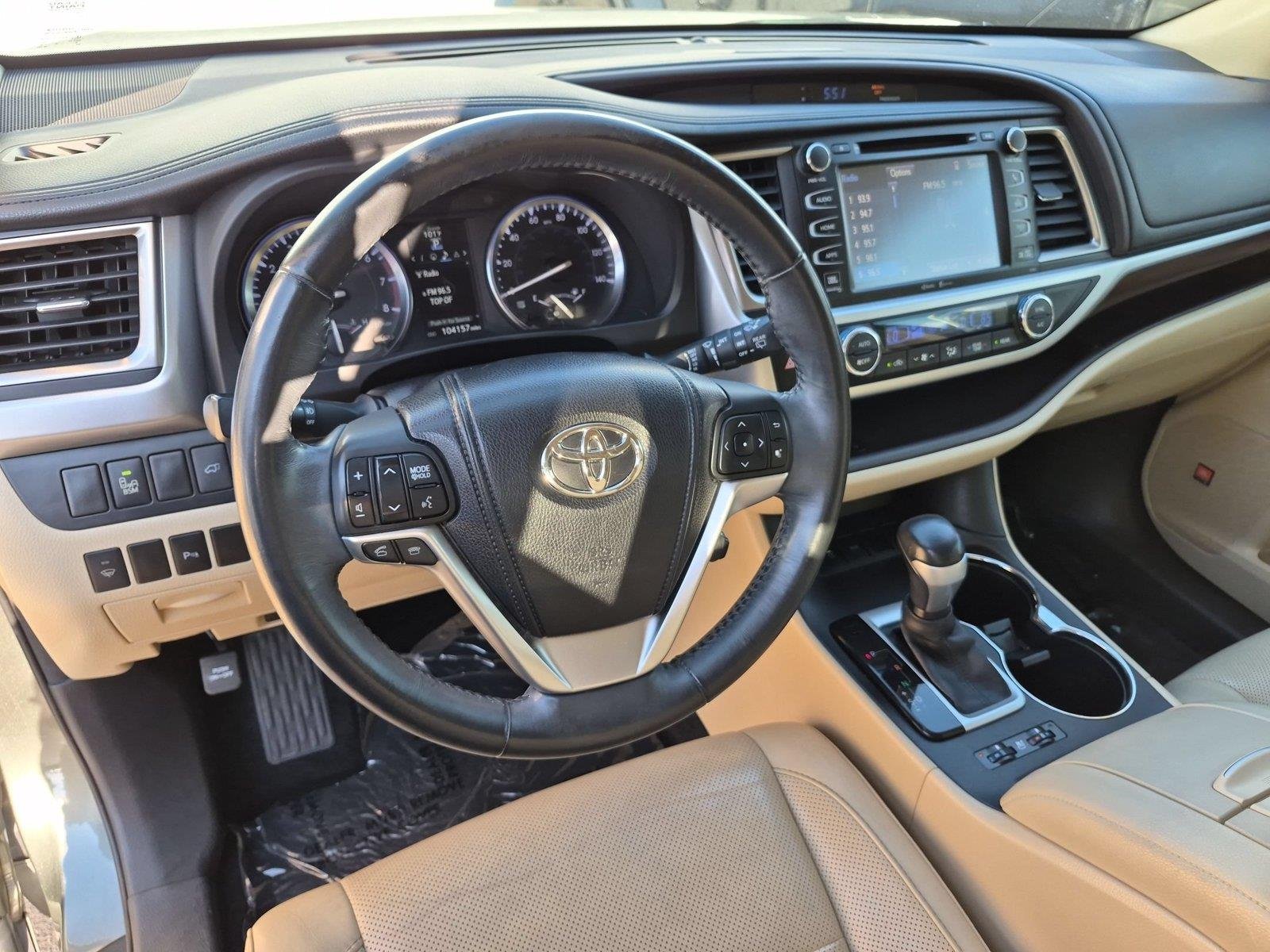 Used 2015 Predawn Gray Mica Toyota Limited image 17