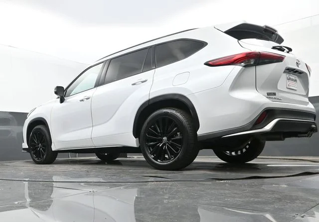 2023 Toyota Highlander XSE - Photo 28
