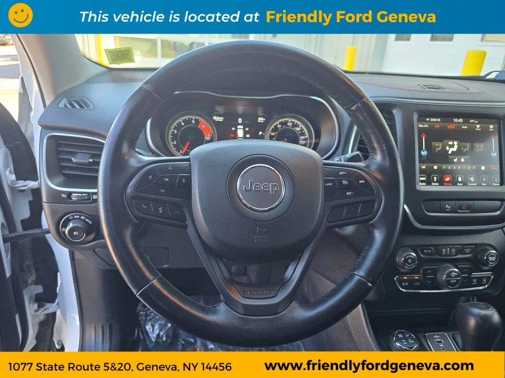 Used 2019 White Jeep Trailhawk image 20