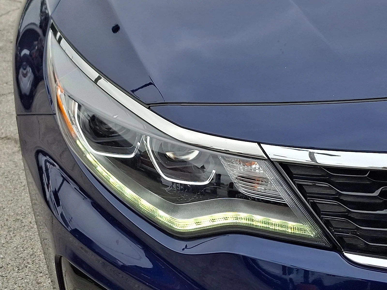 Used 2019 Blue Kia SX image 10