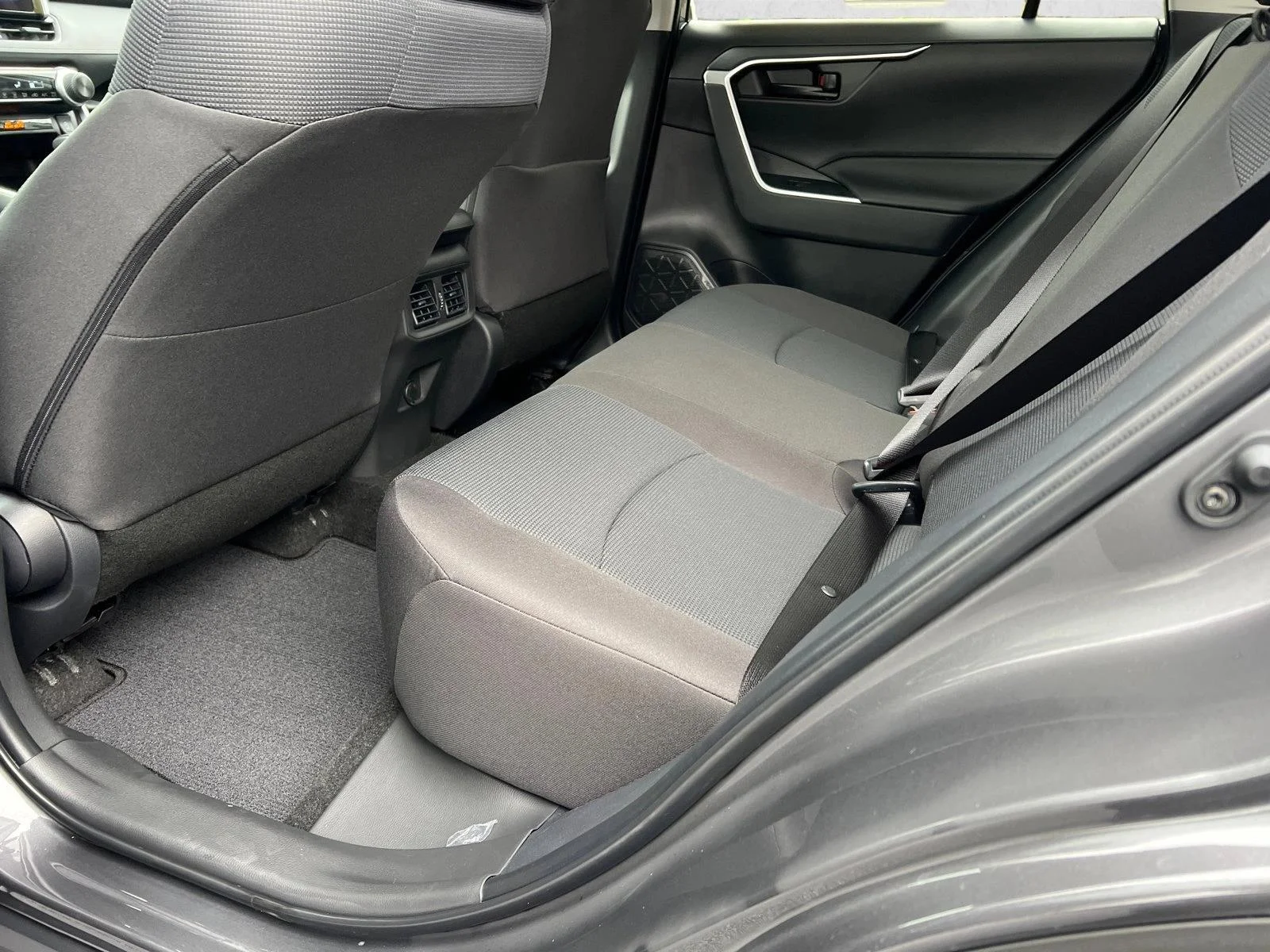 New 2025 Magnetic Gray Metallic Toyota LE image 20
