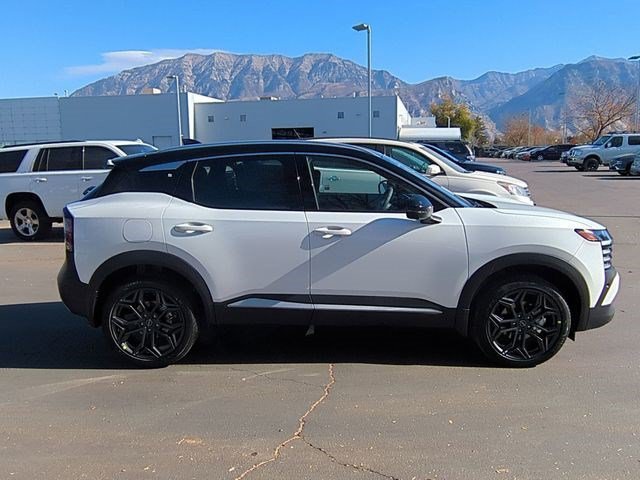 New 2026 Aspen White TriCoat / Super Black Two-tone Nissan SR image 2