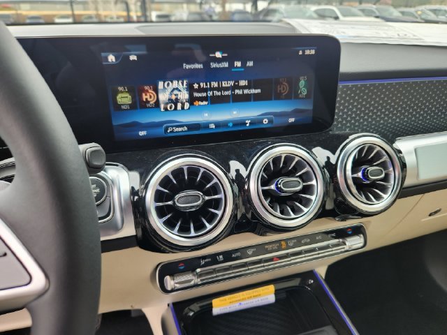 New 2026 Starling Blue Metallic Mercedes-Benz GLB 250 image 20