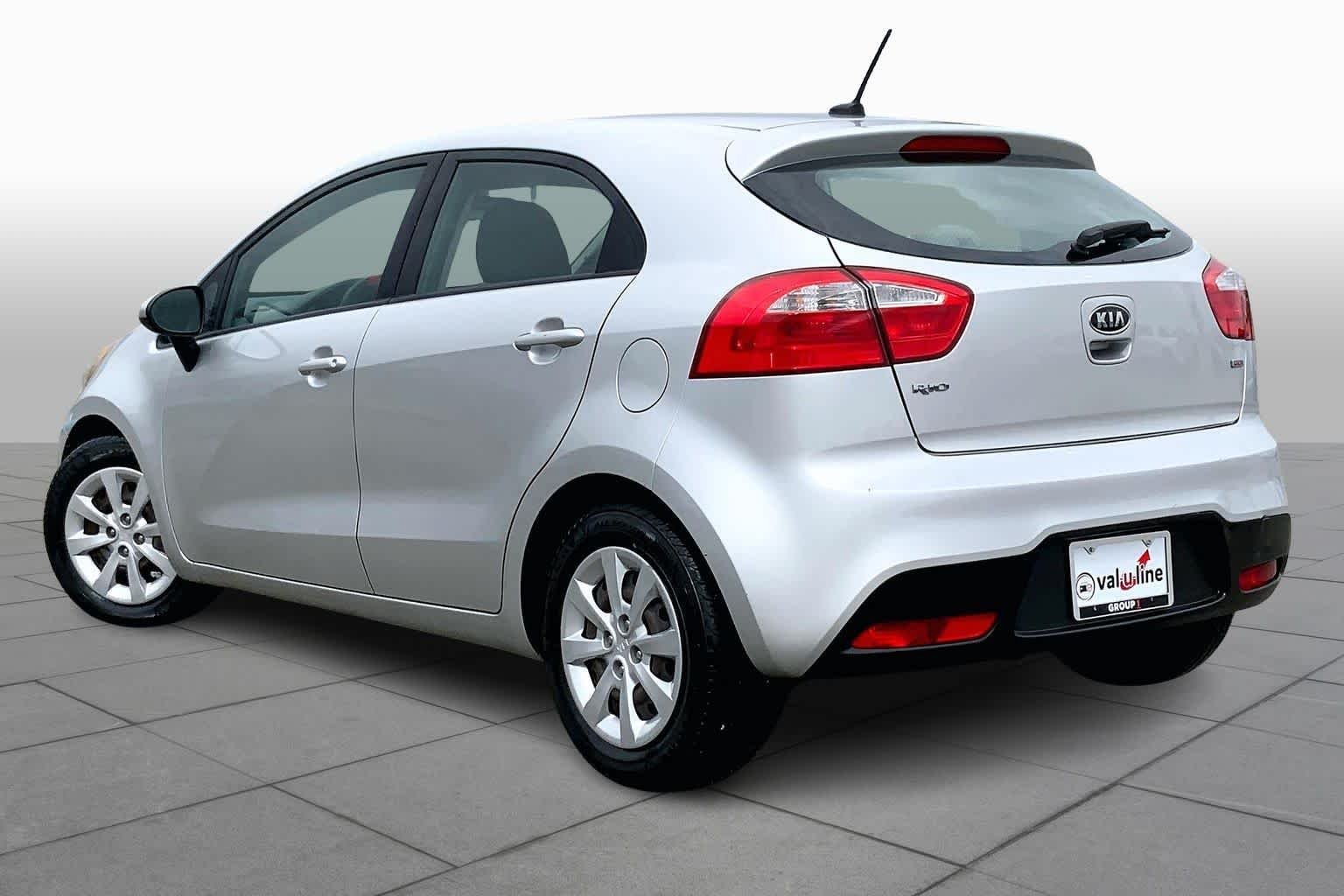 Used 2012 Bright Silver Kia LX image 12