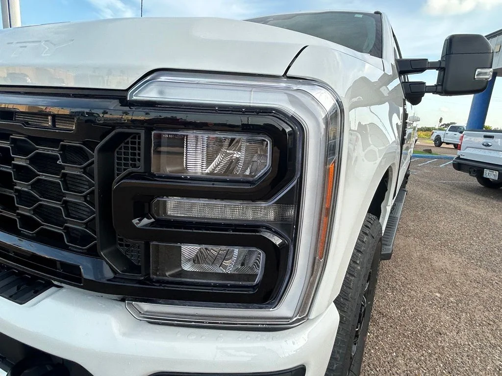 New 2026 Star White Metallic Tri-Coat Ford F-250® Lariat® image 10