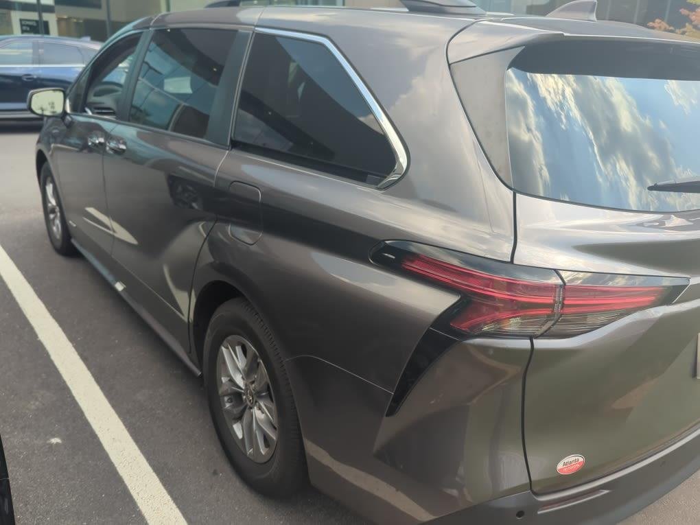 Used 2021 Predawn Gray Mica Toyota XLE image 3