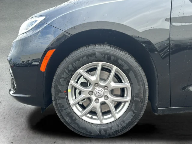 2026 Chrysler Pacifica Select - Photo 20