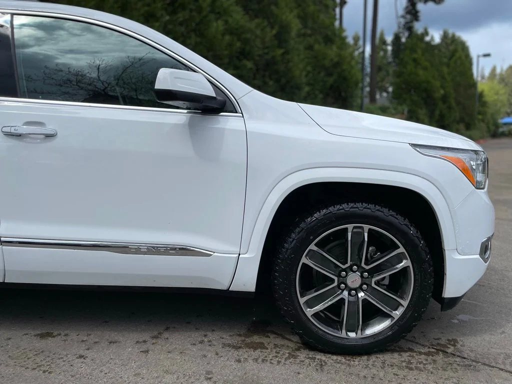 Used 2019 Summit White GMC Denali image 2