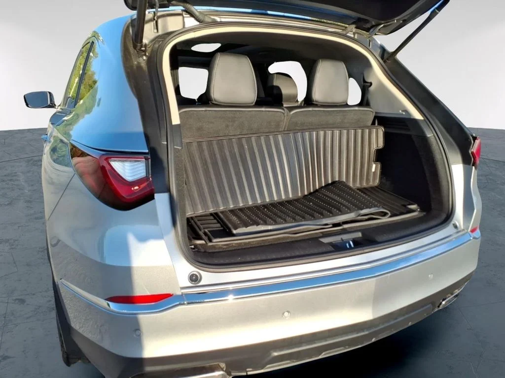 Used 2023 Silver Acura Technology image 8