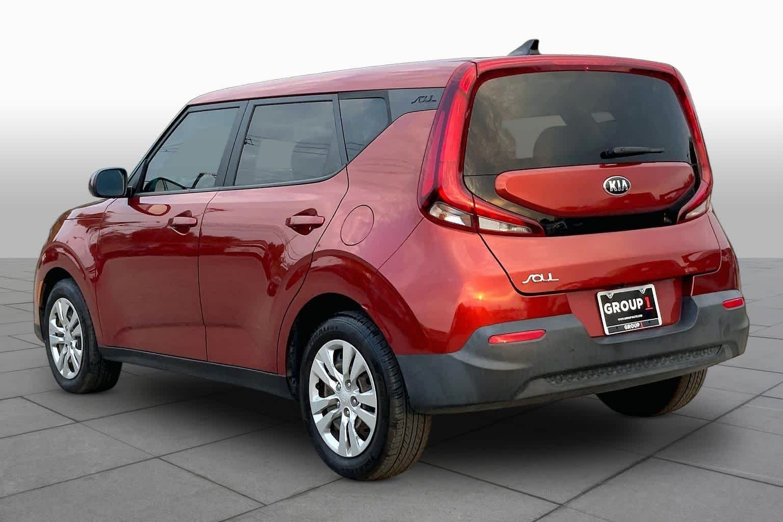 Used 2021 Mars Orange Kia LX image 11
