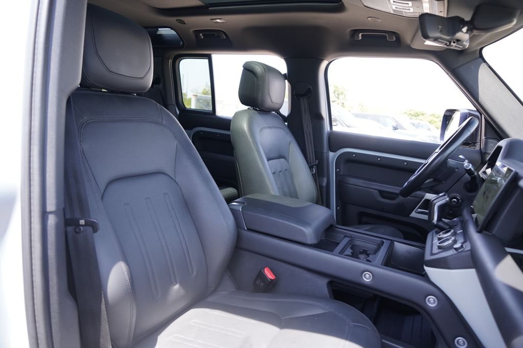 Used 2022 Silver Land Rover XS Edition image 23