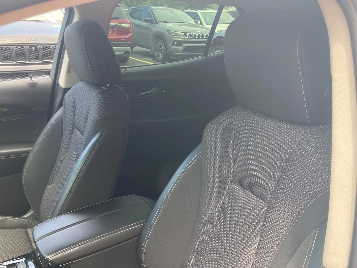 Used 2021 Summit White Buick Preferred image 11