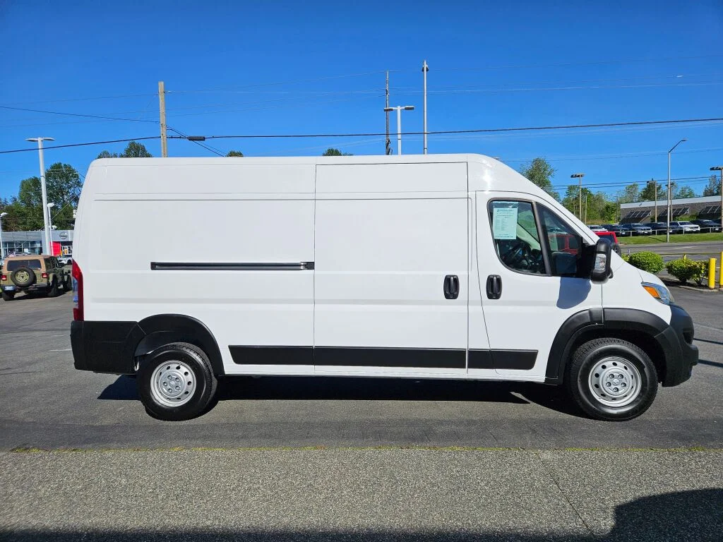 Used 2023 White Ram High Roof image 6