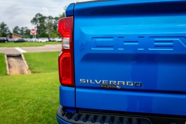 Used 2025 Riptide Blue Metallic Chevrolet RST image 16