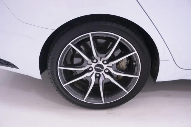Used 2025  Genesis 2.5T image 6